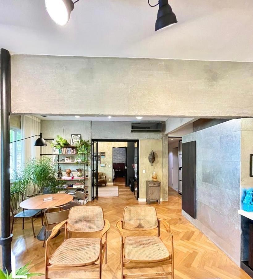 Lindo E Moderno Apartamento No Leblon Apartamento